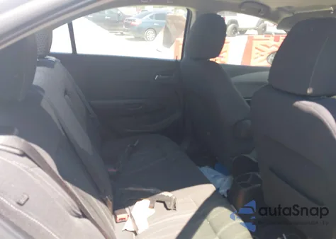 2018 Chevrolet Sonic Lt Auto z USA, uszkodzony, nr VIN 1G1JD5SB4J4122741